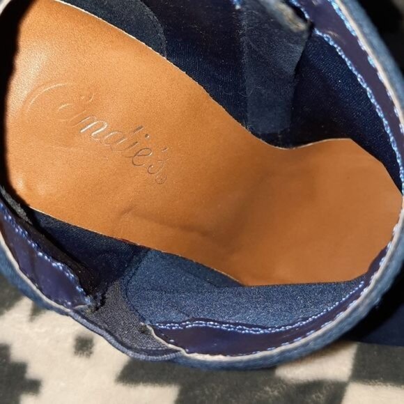 Candies Faux Suede Navy 4 Inch Block Heel Ankle Booties Size  7 - Picture 14 of 14